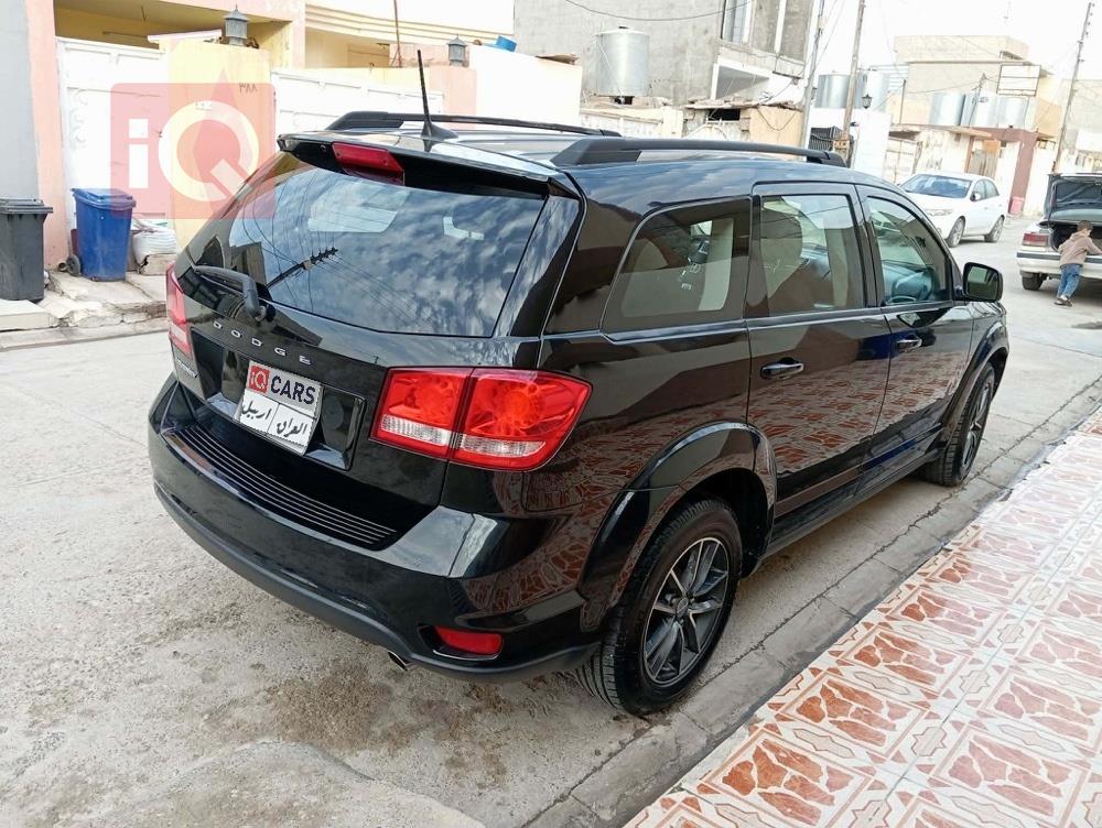 دودج جورني